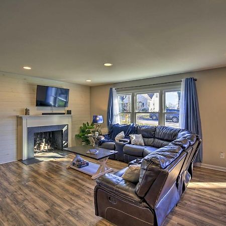 Cozy Bristol Home With Yard About 1 Mile To Downtown! Esterno foto
