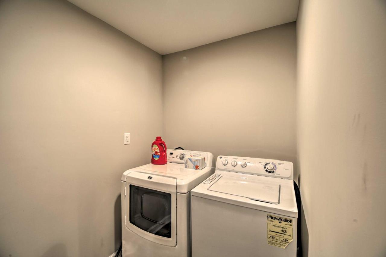 Cozy Bristol Home With Yard About 1 Mile To Downtown! Esterno foto