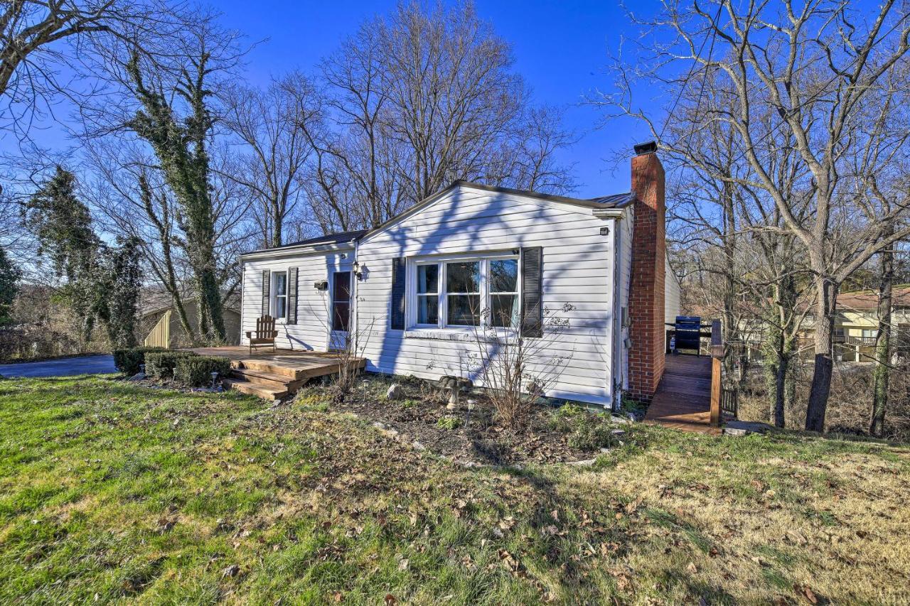Cozy Bristol Home With Yard About 1 Mile To Downtown! Esterno foto