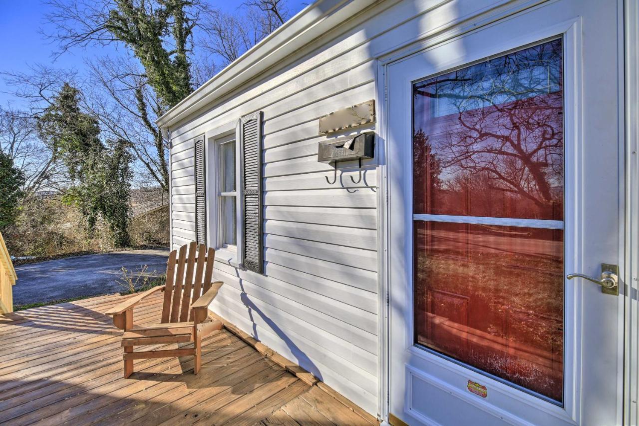 Cozy Bristol Home With Yard About 1 Mile To Downtown! Esterno foto