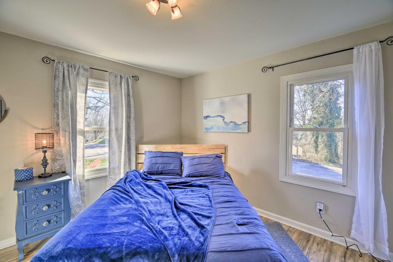 Cozy Bristol Home With Yard About 1 Mile To Downtown! Esterno foto