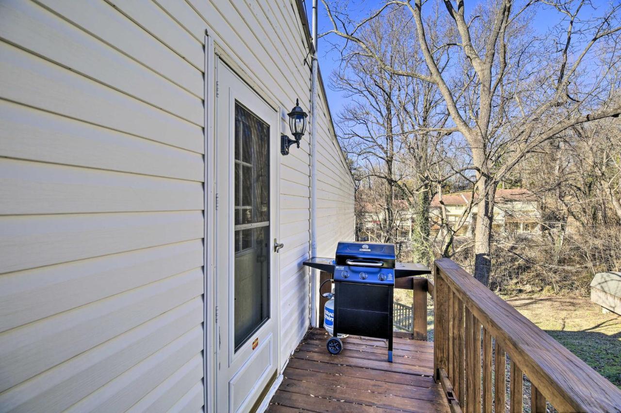 Cozy Bristol Home With Yard About 1 Mile To Downtown! Esterno foto